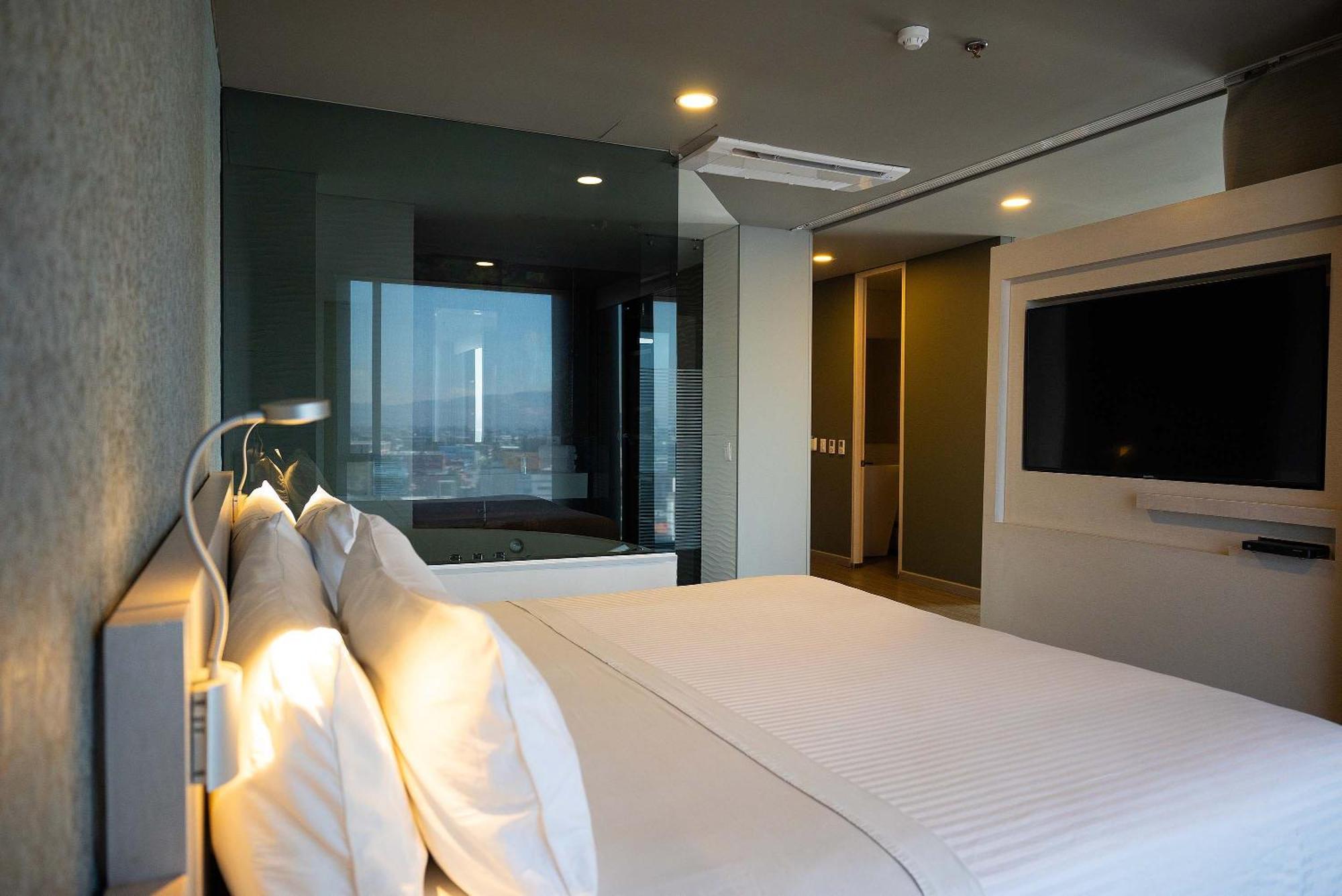 Hotel Black Tower Premium Bogota Ngoại thất bức ảnh